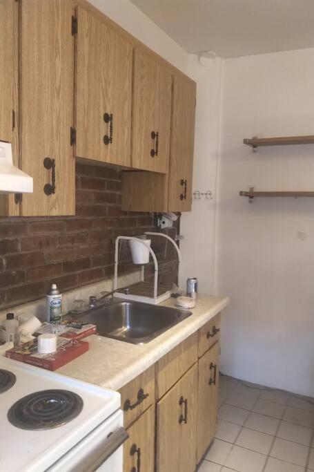 Awesome Cozy 1 Bedroom Coachhouse Toronto Eksteriør bilde